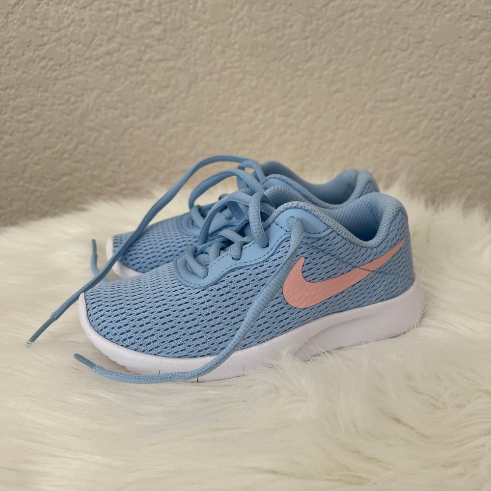 Nike Free Runs